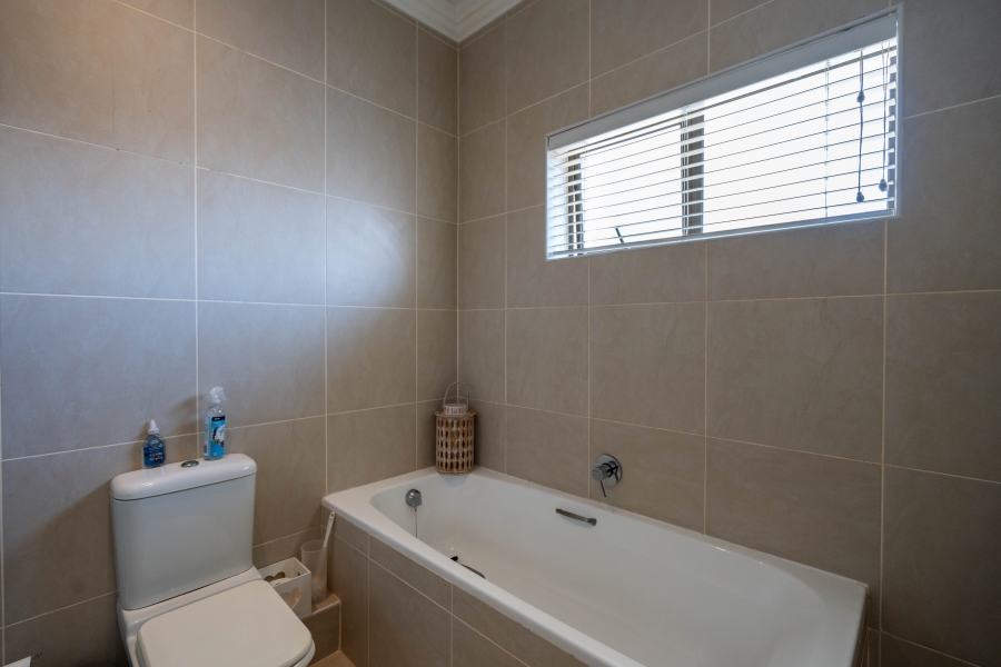 4 Bedroom Property for Sale in West Bank Eastern Cape